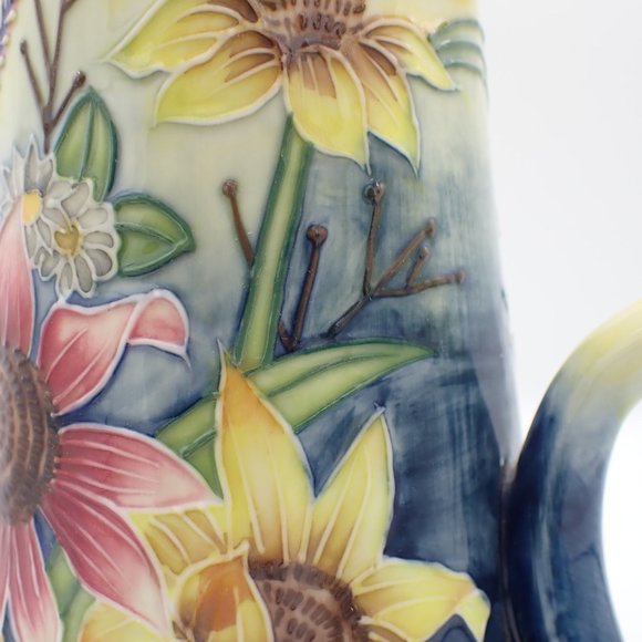 OLD TUPTON WARE/Summer Bouquet Vintage Pitcher/Vase. - Picture 3 of 11